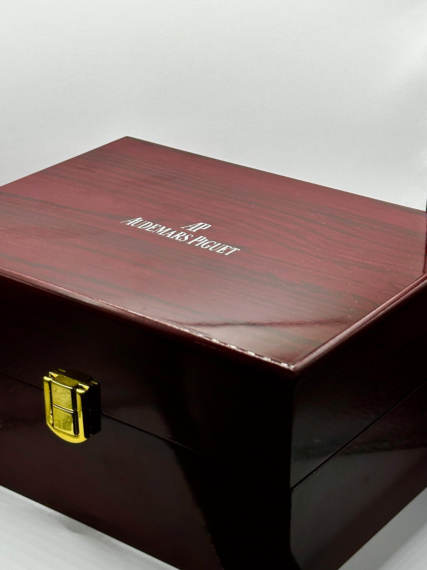 Audemars Piguet Royal Oak Skeleton – Green Edition