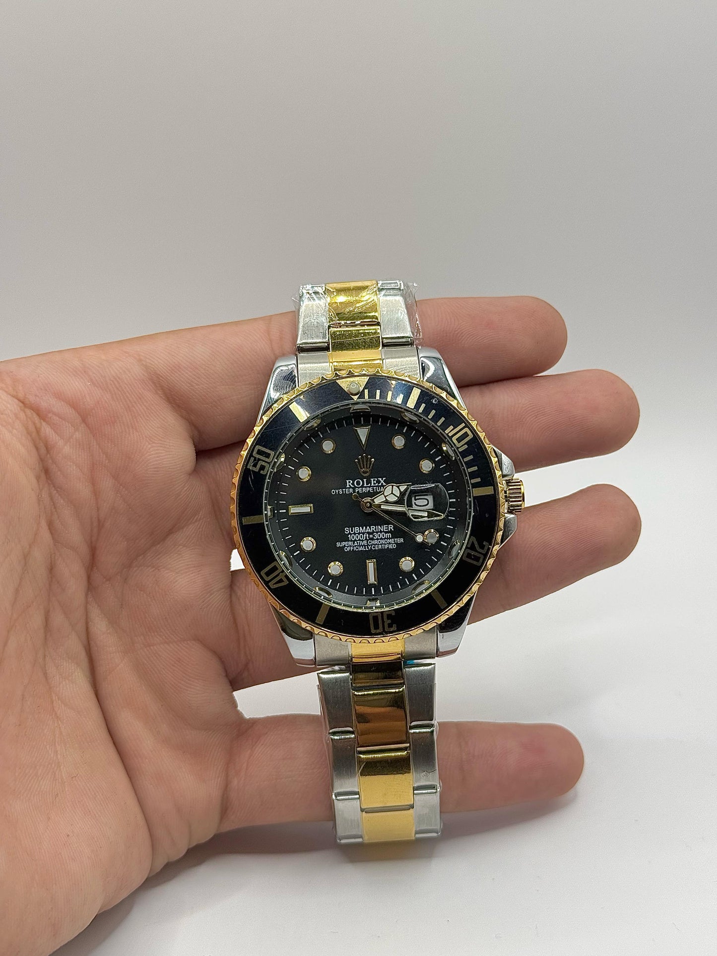 Rolex Submariner Date – Two-Tone Gold & Stainless Steel