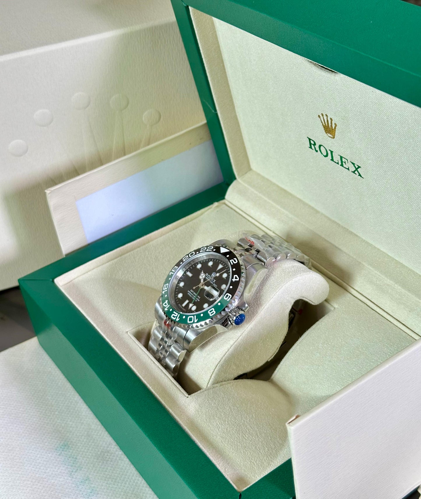GreenEdge MasterTime –  Stainless Steel Luxury Watch with Rotating Bezel