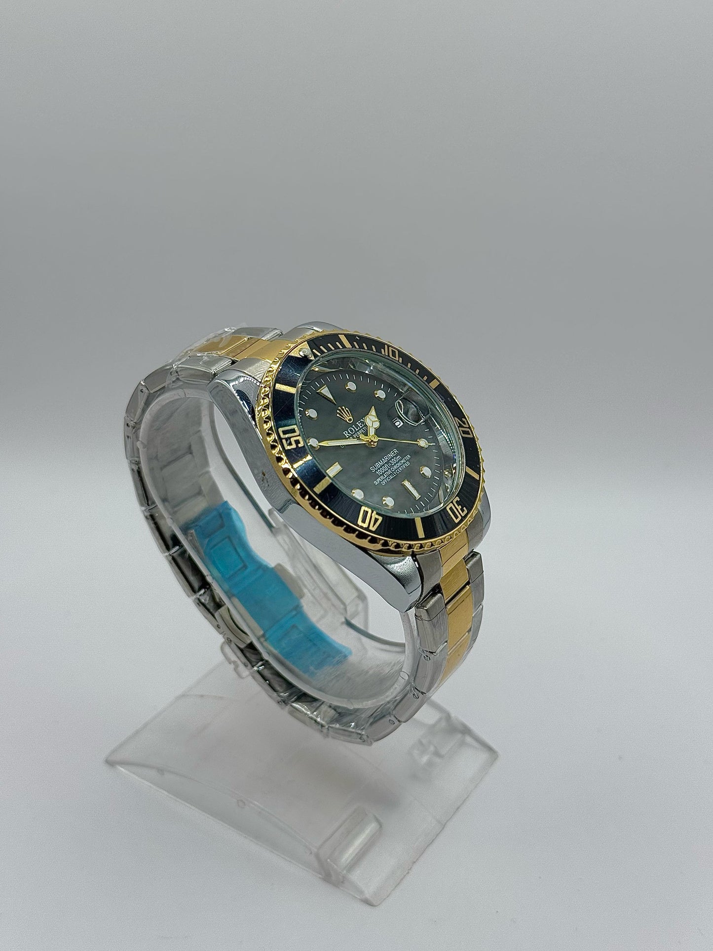 Rolex Submariner Date – Two-Tone Gold & Stainless Steel
