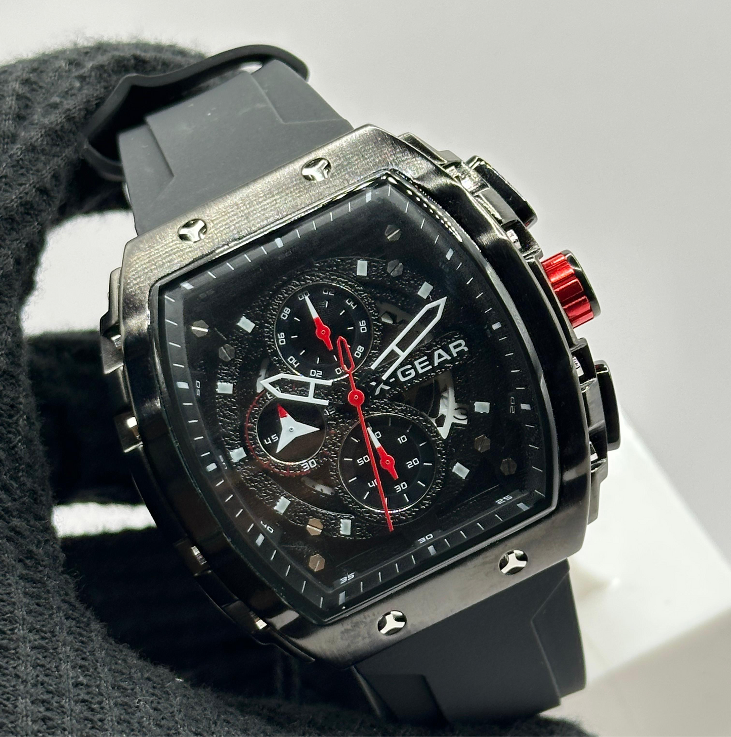 XGEAR Chronograph Sports Watch – Bold Design. Unmatched Power. ⚙️